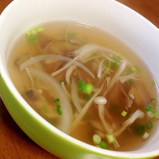 えのきと舞茸の中華スープ